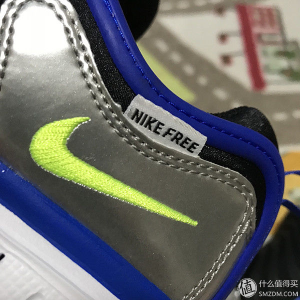 给儿子买的第N双鞋 篇四十:NIKE DYNAMO FREE 毛毛虫童鞋