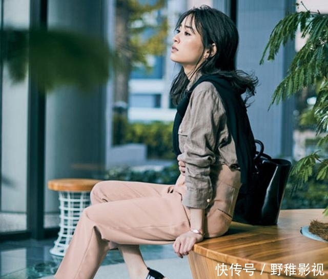 清纯■穿搭小技巧:春天米色衬衫风,不仅清纯高雅,还时髦上天!