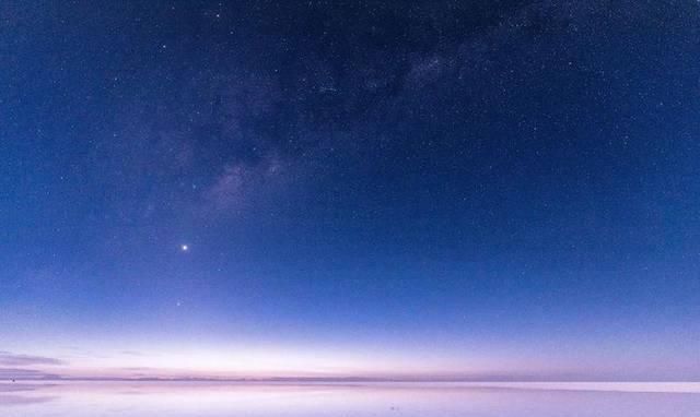 『顺顺利利』“夫妻有这几大星座的”,财旺三代人,一生顺顺利利家人幸福