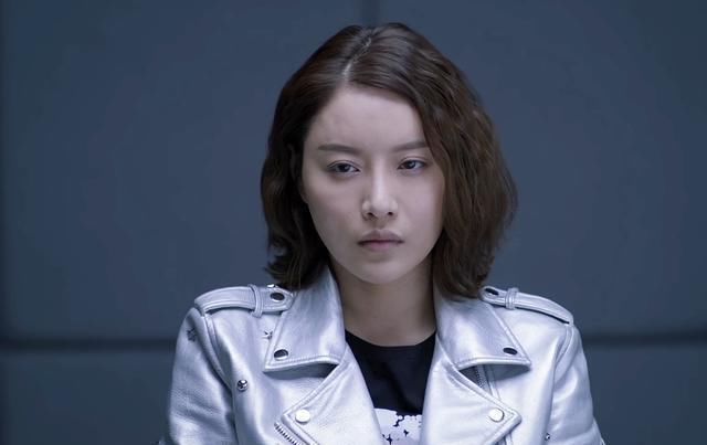  「秦驰」《重生》路铭嘉独自破案，伊人不小心害死三人，剧情简直让人无语