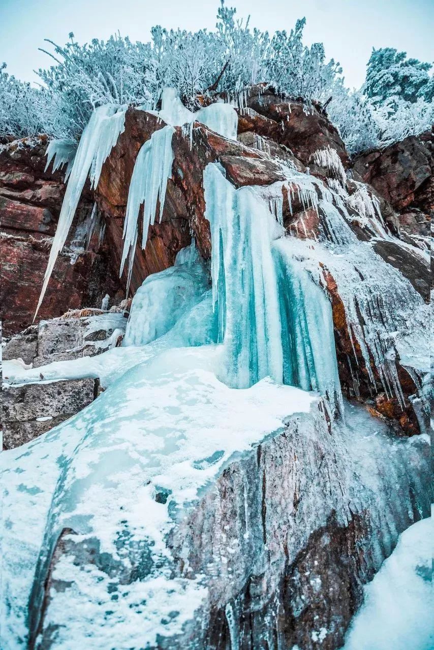 四川这座小城，叫板稻城亚丁，不输江南，藏着亚洲第一云海，高铁