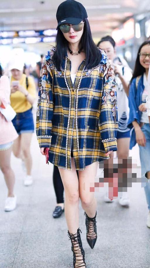 果然是穿高跟鞋的达人, 杨幂的高跟鞋你一双都驾驭不了