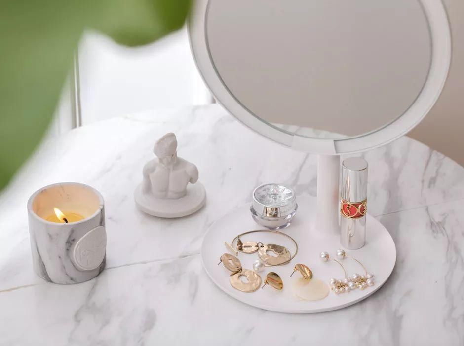 妆老是化不好，可能是镜子惹的祸