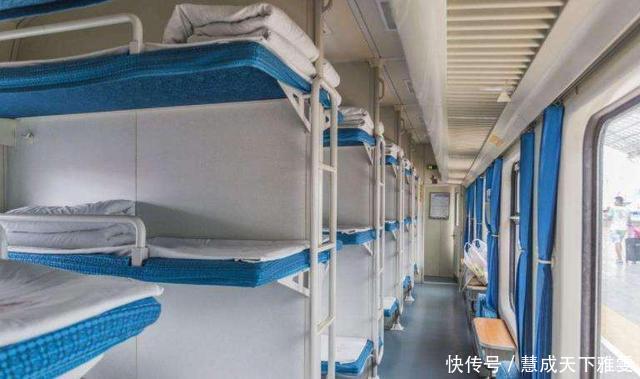  「站点」中国首列全卧铺火车，全程727公里中途无站点，被赞“流