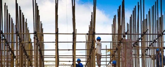 600米高楼为啥倒不了，下面的承重柱到底有多牛，答案你想不到！