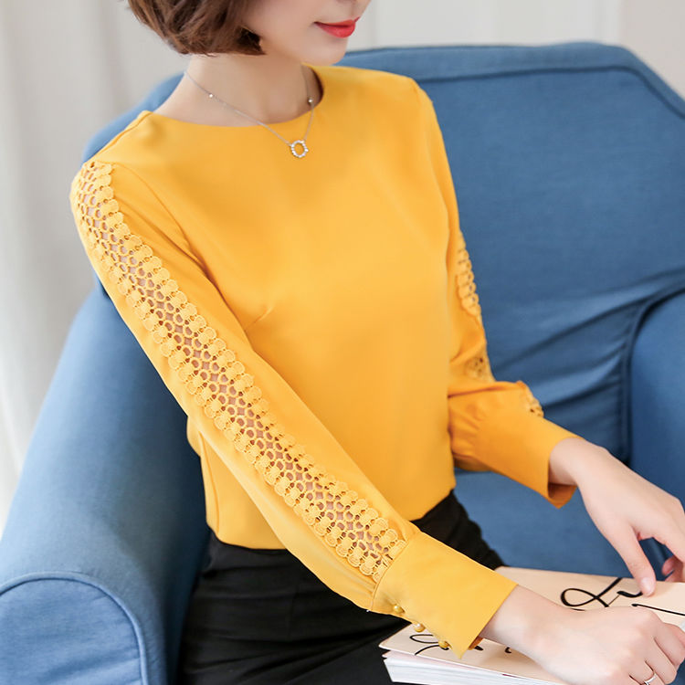 40岁以上女人，秋天尽量别穿裙!秋衫+黑裤子，国庆穿超好看