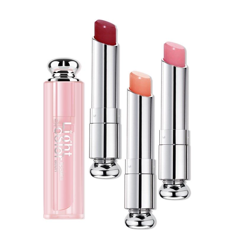 女人出门一定要涂口红，化妆师教你这样涂，一整天滋润不脱色