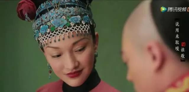 44岁周迅演少女被群嘲?化妆不注意这3点，瞬间老10岁!