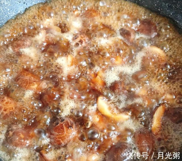 「做法」第一次吃花菇鸡翅烧鹌鹑蛋,就深深地爱上了,解锁做法与注意事项