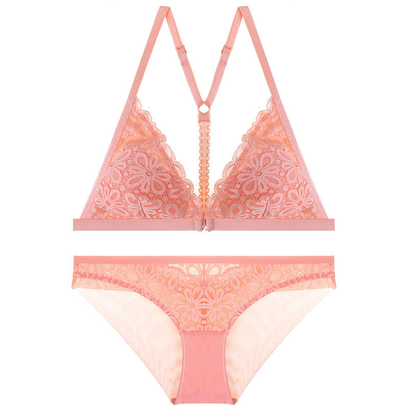 夏日太闷热就要穿这样文胸，性感美妙十分诱惑，极具小女人味