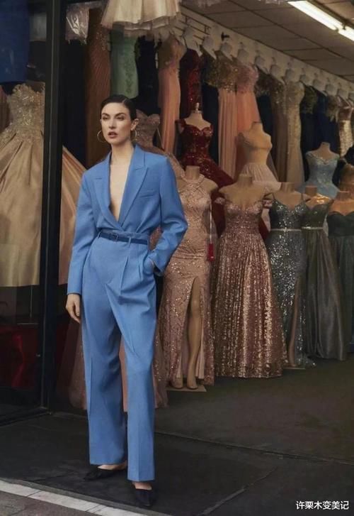  春夏：收起你的阔腿裤吧！2020春夏的“裤王”是它，时髦精早就穿上了