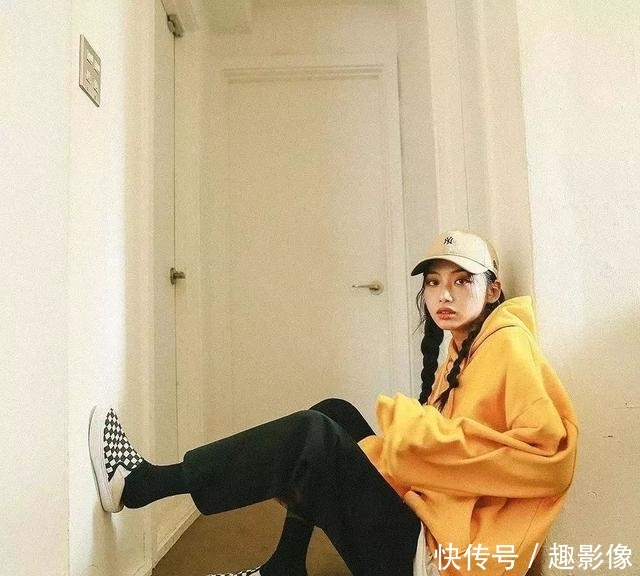 卫衣■卫衣这样穿才不会无聊！