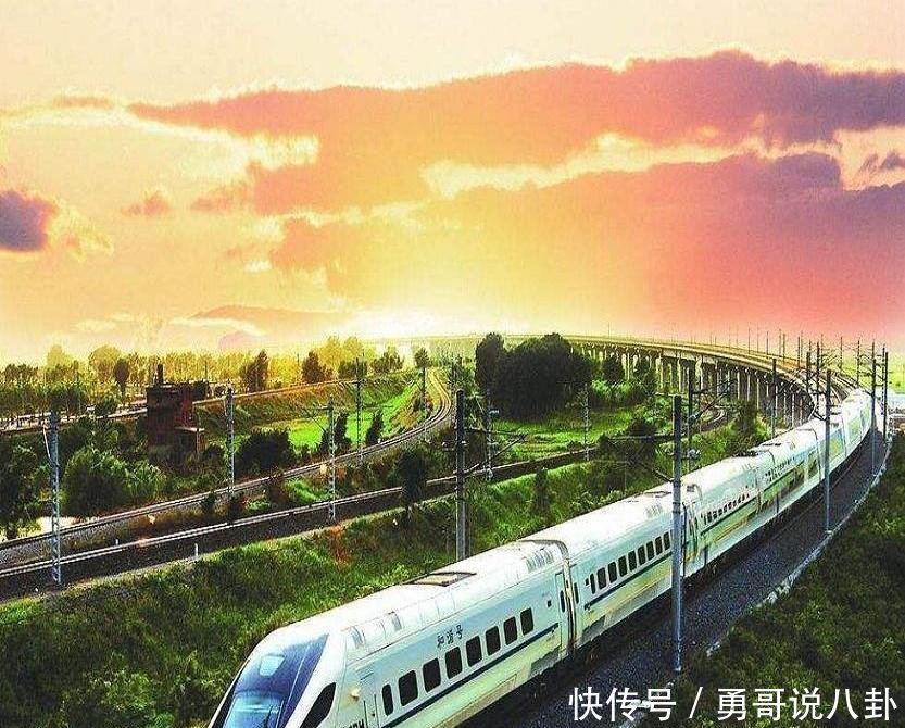  [明年]四川和贵州预计砸351亿修建高铁, 计划明年动工, 当地可能