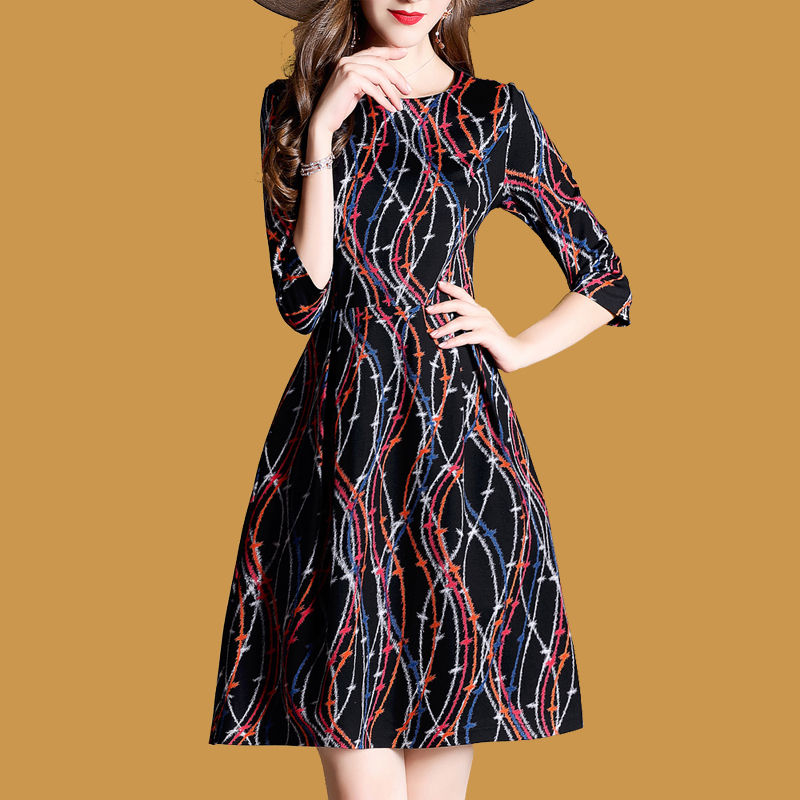 八月新品:欧货高级裙,一款比一款高贵,60后穿焕发高贵女人味