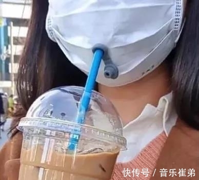「打招呼」“怎么和新来的女同事打招呼?网友:你的垃圾桶是LV的吗?哈哈哈哈...”