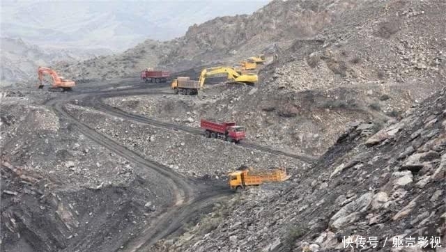  挖掘@世界“最大”煤田，储量达2300亿吨，还在挖掘，就在中国这