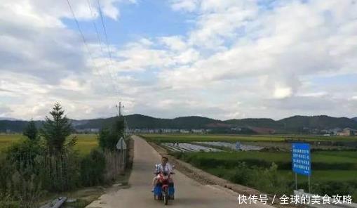  #高速#我国高速公路的鼻祖，竟然是土路，但2000多年从不长草