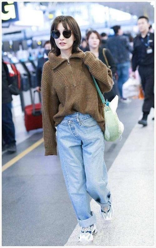  [与众不同]这3件外套配上老爹鞋，满满的潮流感，轻松变身时尚达人