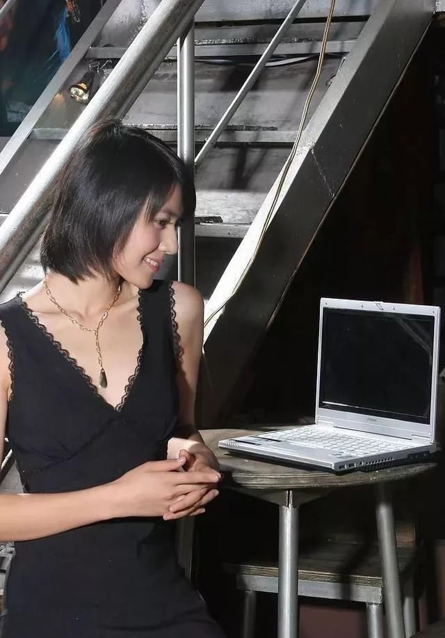 都夸高圆圆的新发型好看，可你知道她踩过多少雷？