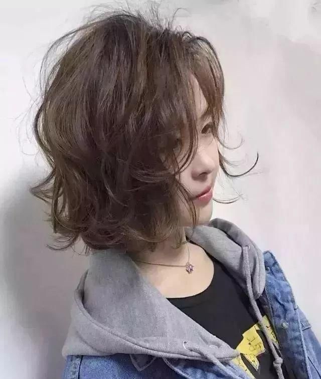 2018年流行的8款短发，看完忍不住想剪了!