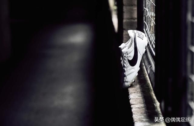  [Premier]耐克发布 黑/白配色 Premier II