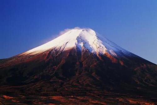 富士山原来不是日本的，每年需交天价租金，归还可能血本无归