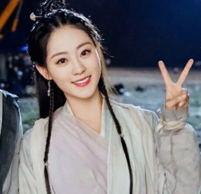  古装剧■祝绪丹演了4部古装剧, 最美不是玄女, 也不是周芷若, 而是清宫装