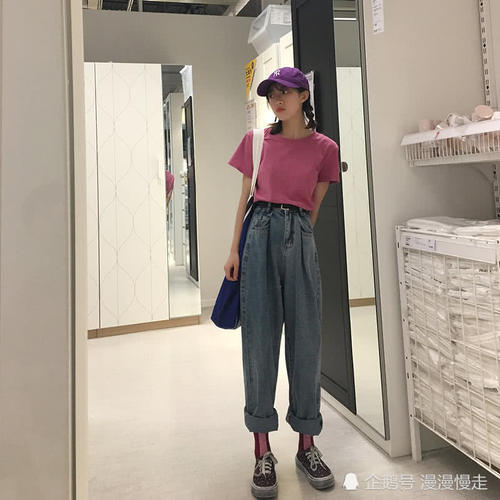 秋天忽冷忽热不必烦恼，这几款复古“牛仔裤”就能穿出逆天长腿！