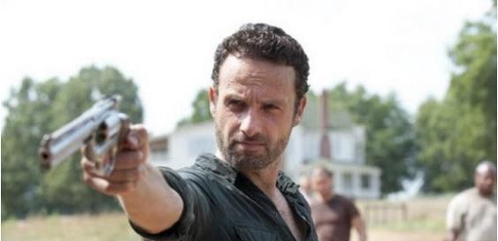 《行尸走肉》第十季因情怀获8.4分?长寿美剧