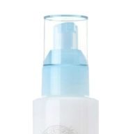 混油敏感肌在盛夏妄想不闷痘不出油The first step需要最轻薄呵护