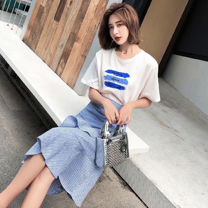 还有一种裙叫鱼尾裙，让你轻松穿出s型，搭高跟鞋显高显瘦美爆了