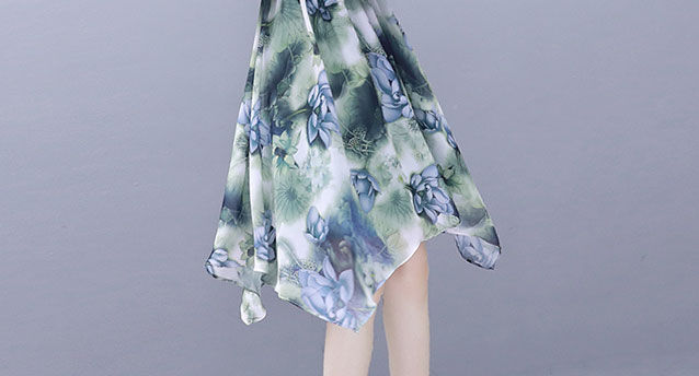 新出一种美,令男神人挪不开眼,妩媚娇艳齐一身,简直美的太疯狂