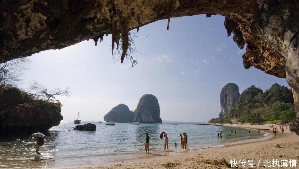 世界6大高颜值海滩，有条件去的游客不多，关键是真的好玩！