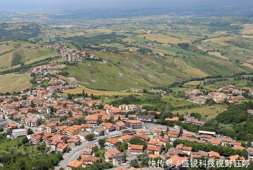 全球唯一一座没有红绿灯指示,却从不堵车的国家,交通事故率极低