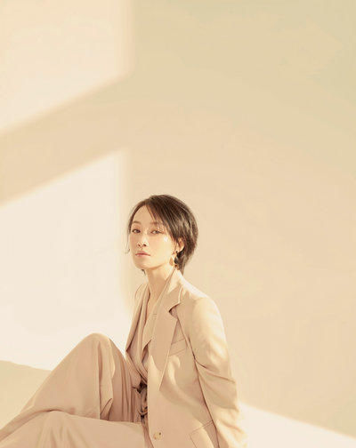  [赵子琪]赵子琪暖春造型刚柔并济 活成别人羡慕的样子