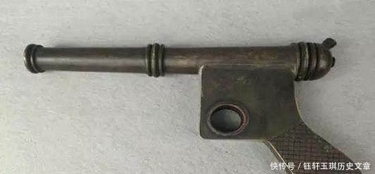 农民拿“古董”去让专家鉴定，人都差点也回不来了！