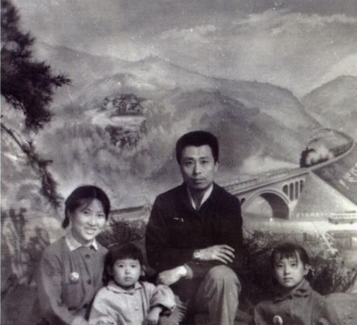 #老照片#陈晓旭这么美原来她有一个高颜值妈妈几张老照片看尽她简短一生