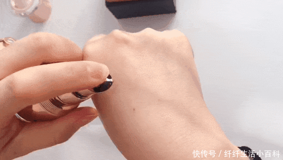  【百科】瘦百科18小黑盒：口罩也遮不住的眼纹该拿它怎么办？