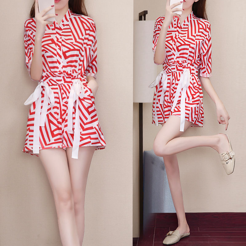 连体裤终于改版了，穿脱更方便，显腿特长，配高跟背影都美翻天