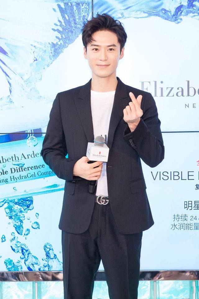 茅子俊是摩羯座？看着可真不像，他这一身特像狮子座！