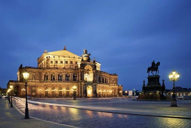  [我国]为何我国发达城市大多高楼林立，而欧美发达国家却恰恰相