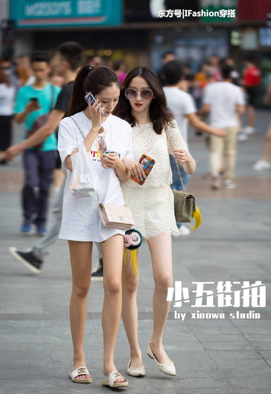 街拍闺蜜:腿长逆天的闺蜜们!养眼的不得了!