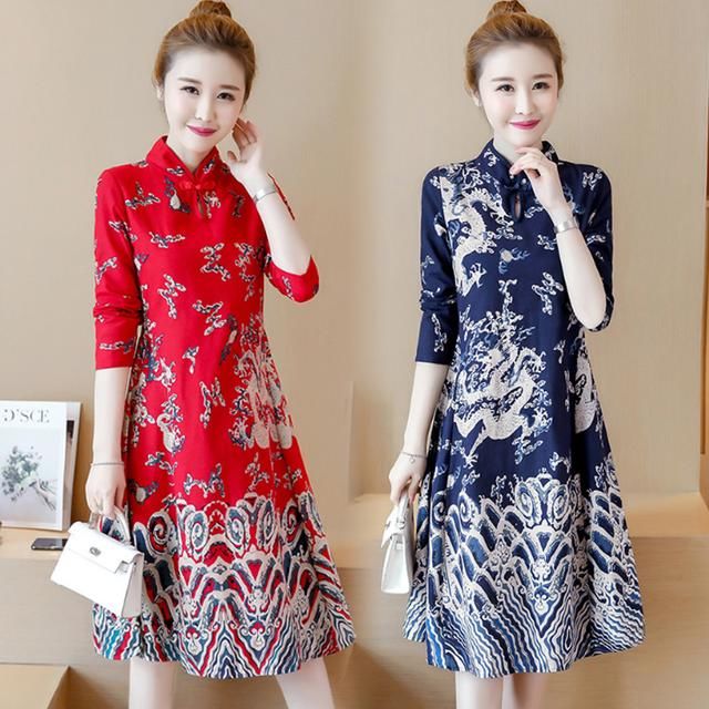 新发现，妈妈换上：中国风旗袍裙，看上去都不像50岁人，美爆了