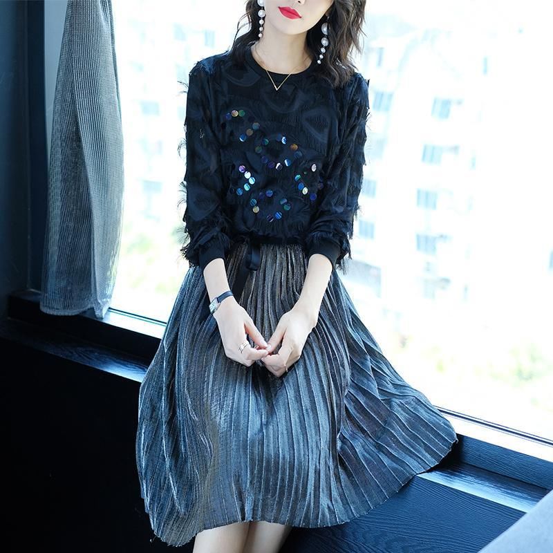 新发现:一种“小香风”套裙，比风衣时髦多了，小个子也能驾驭