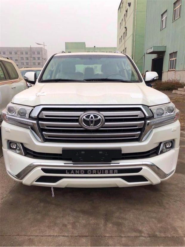 2018款中东版丰田酷路泽4000天津海关报出最