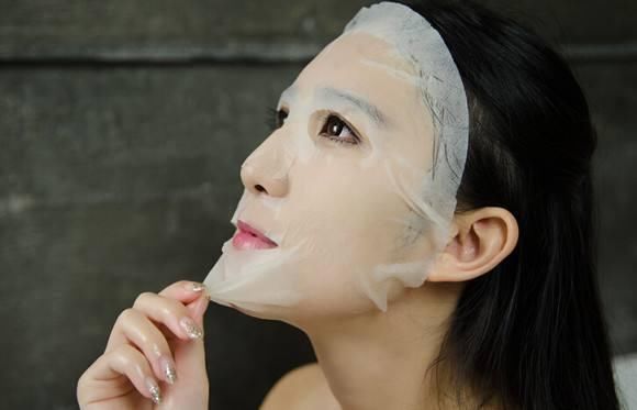 小小年纪就满脸抬头纹，别担心!用对这一物，去“纹”易如反掌