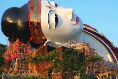 世界上最大的卧佛，高40米，重400吨，山是一座佛，佛是一座山！