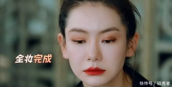  『祖孙』都说戚薇和lucky很像，看到戚薇妈妈后，网友：祖孙共用一张脸？