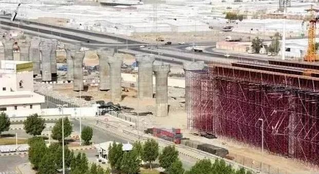  时间：沙特高难度高铁出资600亿无人敢接，中国花十年时间成功攻