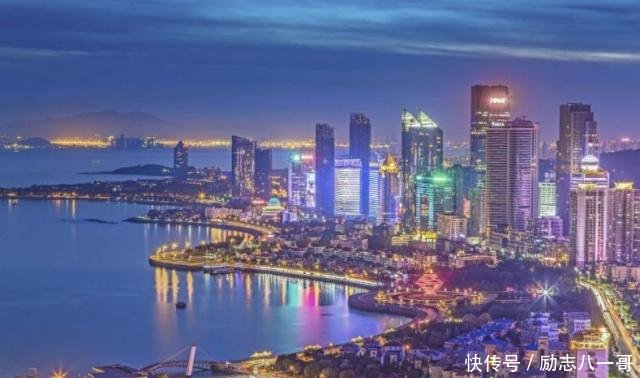 北方双子星沿海城市大连青岛相比较，大连城建气势压过青岛